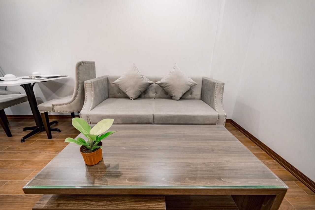 T&B Housing Aparthotel Hanoi Esterno foto